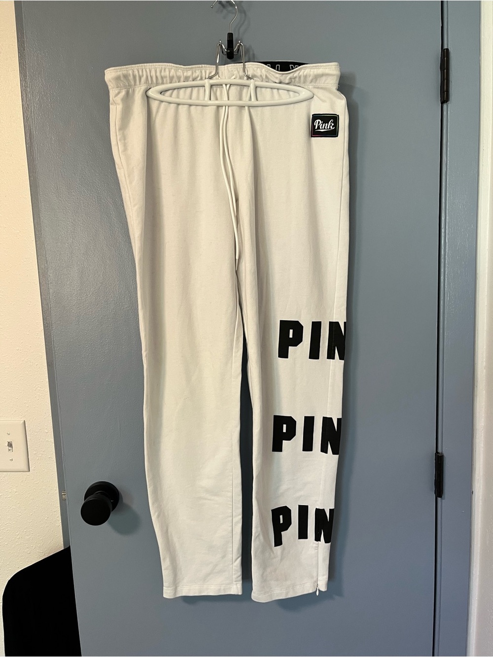 PINK Victoria's Secret White Sweatpants with Black Logo Panels Size Large